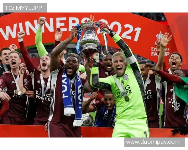 足总杯激战巴萨逆转里昂神奇扑救点燃全场激情赛后精彩点评