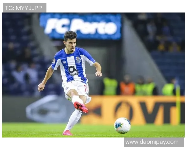 中超精彩对决拜仁与波尔图战成平局逆转瞬间点燃全场激情