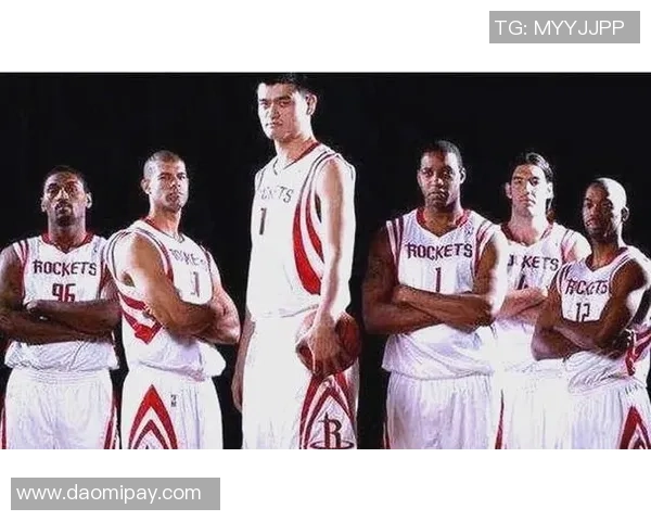 姚明在NBA季后赛的辉煌历程与难忘瞬间回顾