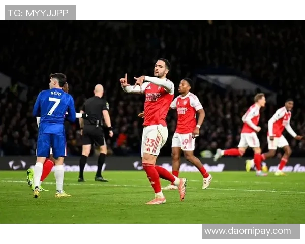 德甲焦点战曼联与阿森纳激战成和神奇扑救引发全场热议