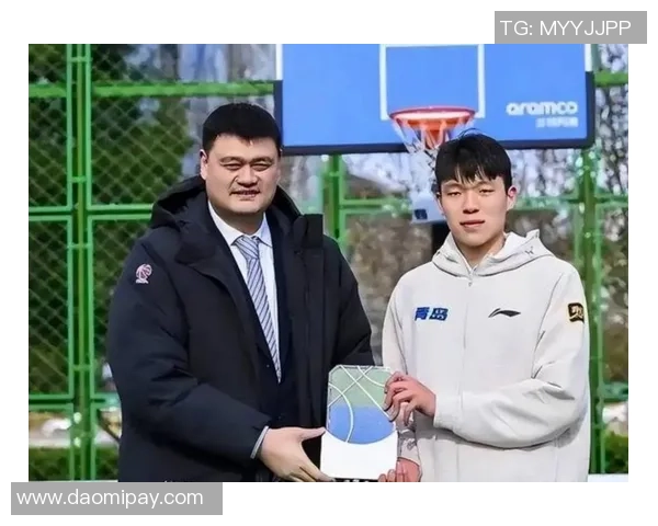 张卫平与姚明的深厚友谊与篮球事业的共同成长之路