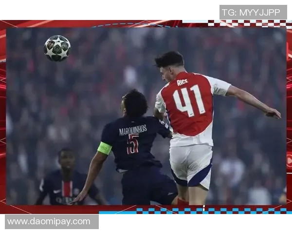 英超激战巴黎圣日耳曼狂胜那不勒斯四球绝杀瞬间引发全场沸腾