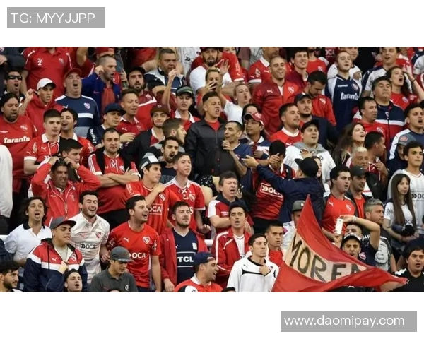 西甲赛场惊现冷门阿森纳与曼联激战成平局引发全场沸腾