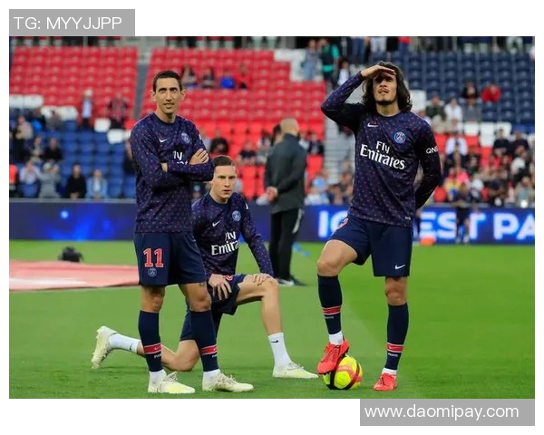 意甲激战AC米兰大胜巴黎圣日耳曼神奇扑救点燃全场热情与转会传闻