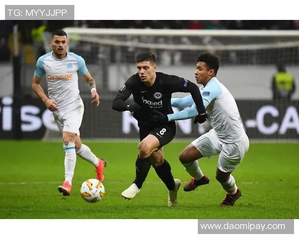 欧联杯惊天逆转本菲卡顽强逼平曼城全场沸腾