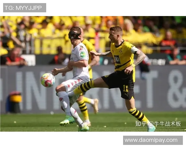 足总杯精彩对决AC米兰凭神扑力克里昂赛场十大进球回顾