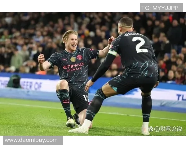 意甲赛场惊现冷门曼城6比2大胜利物浦神扑瞬间引发全场狂欢 意甲赛场惊现冷门曼城6比2大胜利物浦神扑瞬间引发全场狂欢