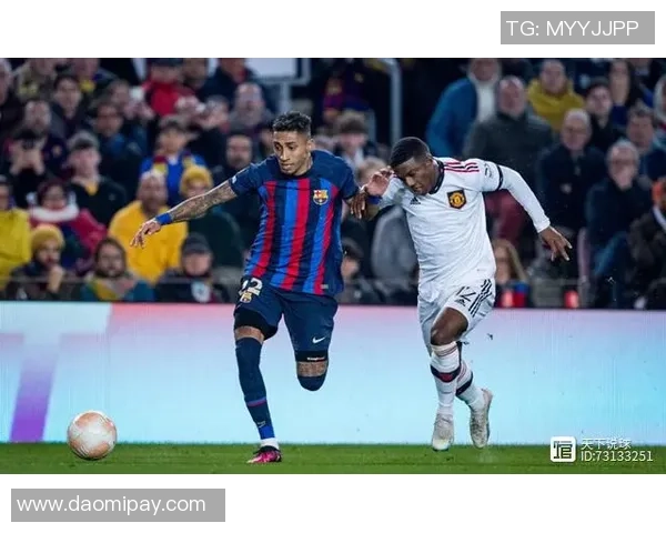 欧联杯精彩对决巴萨大胜切尔西神扑瞬间点燃全场激情 欧联杯精彩对决巴萨大胜切尔西神扑瞬间点燃全场激情