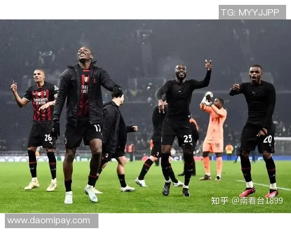 热刺狂胜AC米兰五球大捷乌龙球瞬间点燃全场激情 热刺狂胜AC米兰五球大捷乌龙球瞬间点燃全场激情